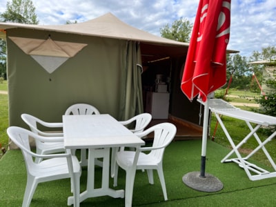 Canvas bungalow (2 bedrooms)
