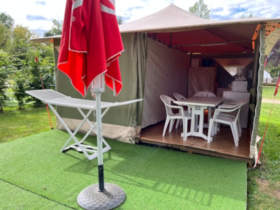 Canvas bungalow (2 bedrooms)