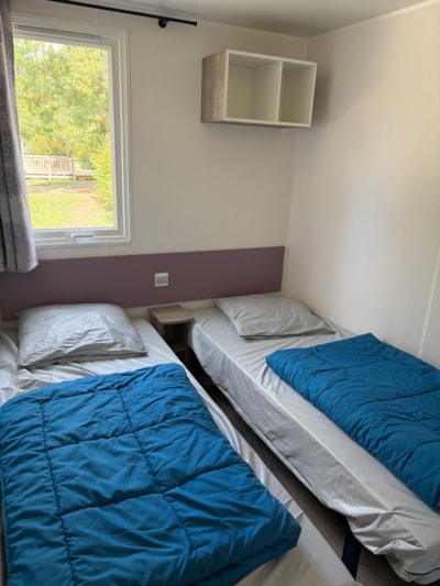 Mobile-home confort (3 bedrooms) + covered terrace