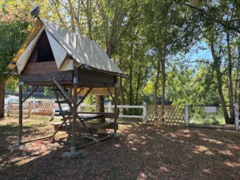 Huuraccommodatie(s) - Bivak Tent - Uitzicht Op De Rivier - Camping Morédéna