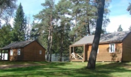 Chalet 32M² - 2 Bedrooms - (For 4 Adults + 1 Child) - Half-Covered Terrace