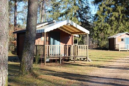 Accommodation - Small Chalet 12M² - 1 Bedroom (Without Toilet Blocks) - Half-Covered Terrace - Camping Aux Portes Des Mille Sources