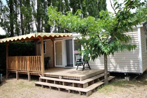 Accommodation - Large Family Cottage - 2 Bedrooms (Saturday) - Max. 2 Adults - image n°1 - Camping Ardèche Domaine de Gil