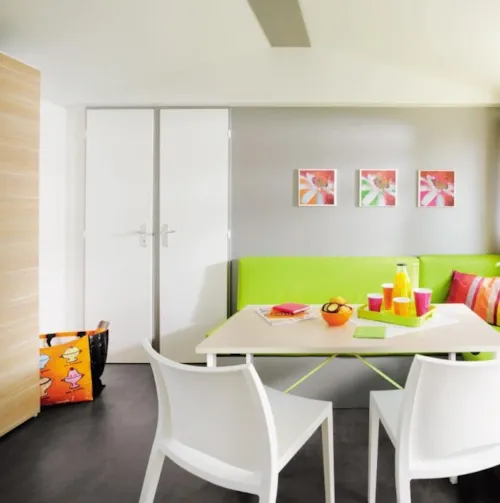 Huuraccommodatie(s) - Familiehuisje - 2 Slaapkamers (Zaterdag) - Max. 2 Volwassenen - Airconditioning - image n°2 - Camping Ardèche Domaine de Gil