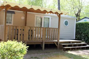 Locatif - Grand Cottage - 2 Zimmer (Samstag) - 4 Erwachsene max - Camping Ardèche Domaine de Gil