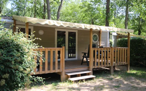 Mietunterkunft - Großes Familienzimmer – 2 Schlafzimmer (Sonntag) – Max. 2 Erwachsene – Klimatisiert - image n°1 - Camping Ardèche Domaine de Gil