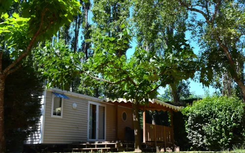 Huuraccommodatie(s) - Grote Familie Cottage - 2 Slaapkamers (Zondag) - Max. 2 Volwassenen - image n°2 - Camping Ardèche Domaine de Gil