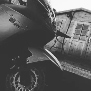 Mietunterkunft - Chalet Foxy Bikers + Terrasse - Camping Foxycamp