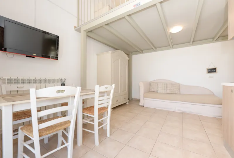 Lecce - 33 M² Avec Mezzanine