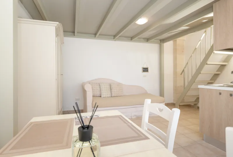 Lecce - 33 M² Avec Mezzanine
