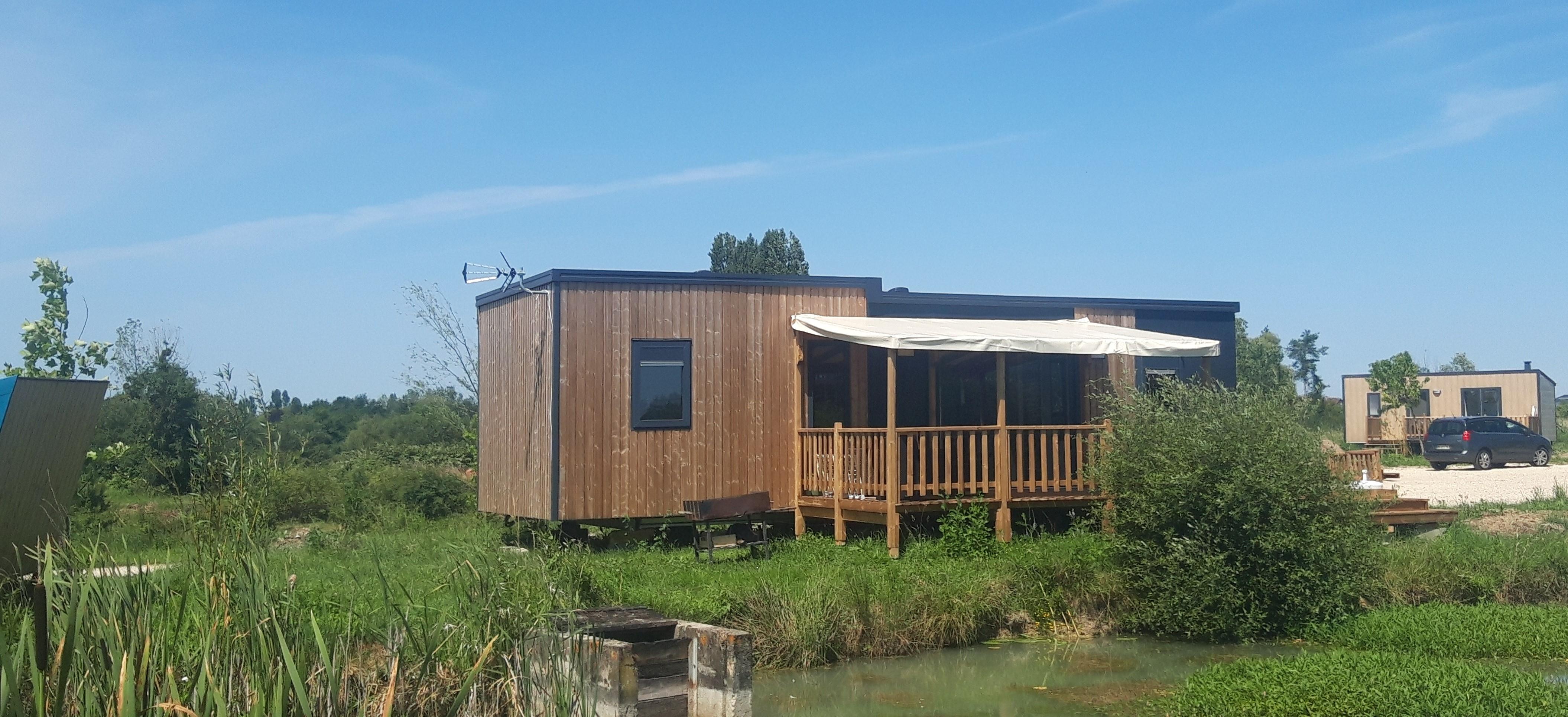 Cottage Bord d'étang Premium (3 chambres 2 salles de bains) 40 m²