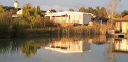 Alojamiento - Bungalow Premium Junto Al Estanque 3 Habitaciones 1 Baño 36 M² - Lodges de Blois-Chambord