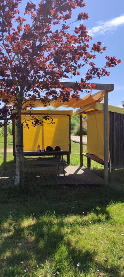 Cycling/hiking tent (without car)