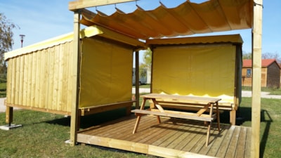 Cycling/hiking tent (without car)