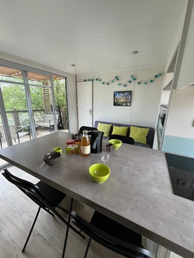 Premium 2-Bedroom Pondside Cottage
