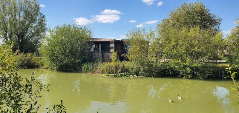 Cottage Bord D'étang Premium 3 Chambres 2 Salles De Bains