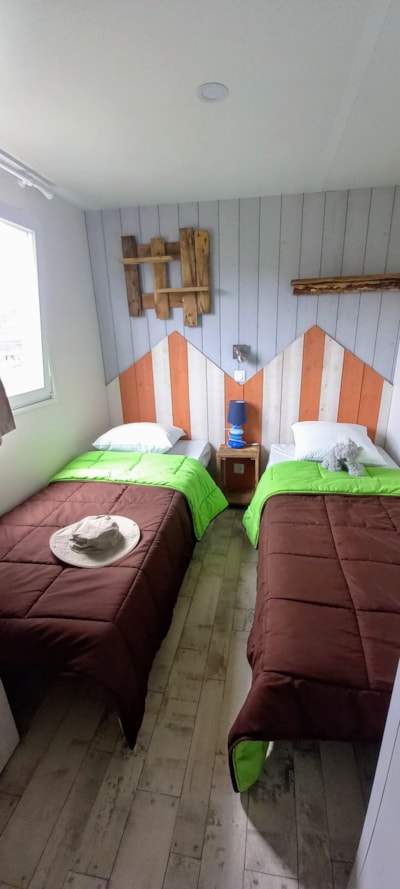 Premium 3-bedroom cottage by the pond