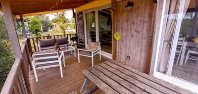 Premium 3-bedroom cottage by the pond
