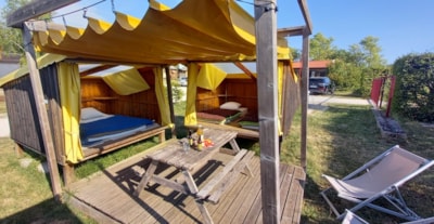 Cycling/hiking tent (without car)