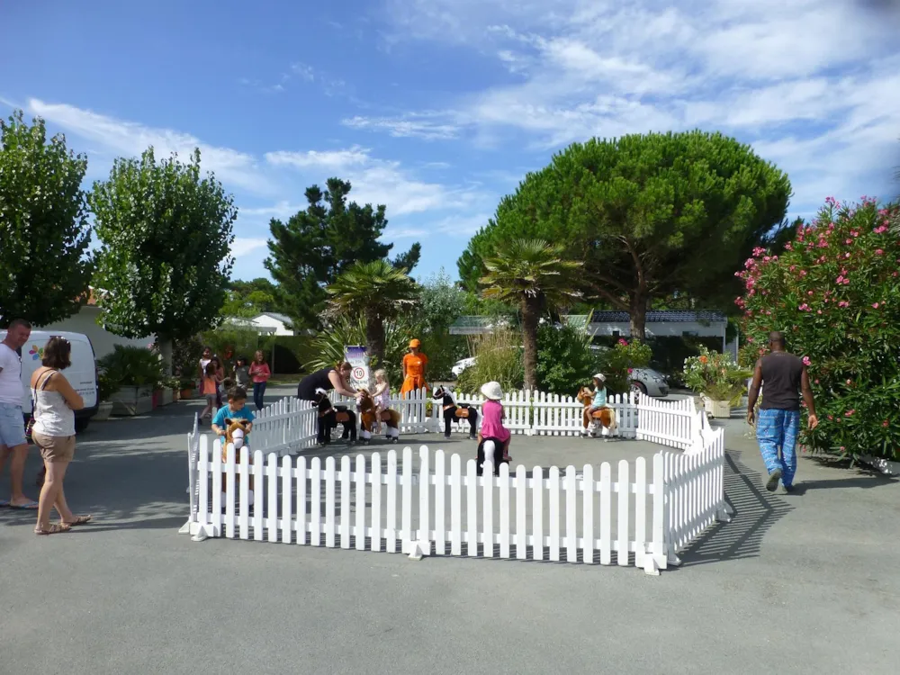 Camping La Pinède