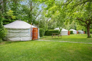 Village Insolite - Ucamping