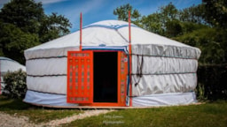 Accommodation - Mongolian Yurt - Camping Kerlaudy Mer et yourtes