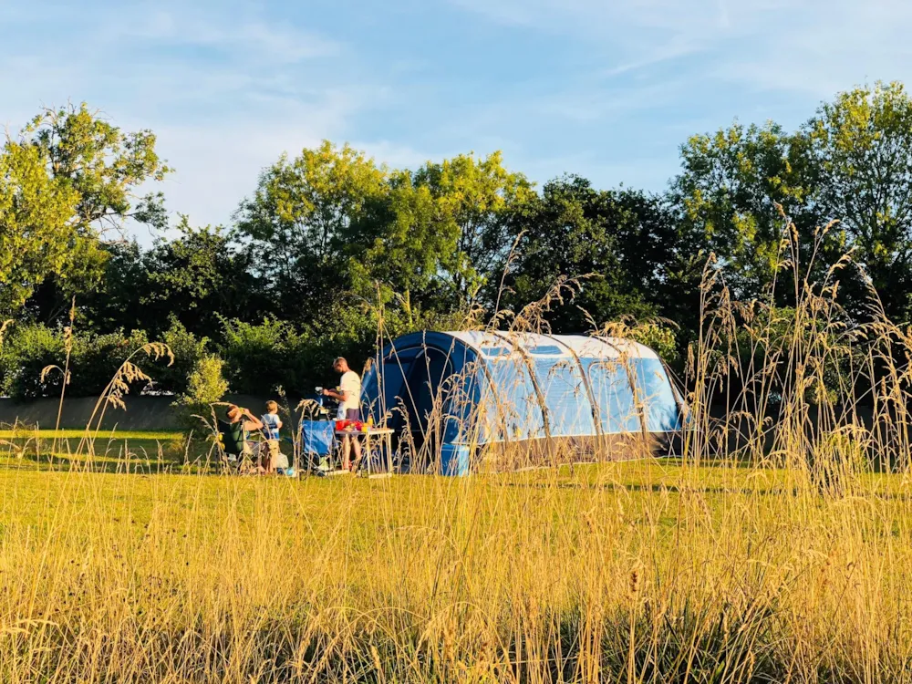 Emplacement - Emplacement Nu - O2 Camping