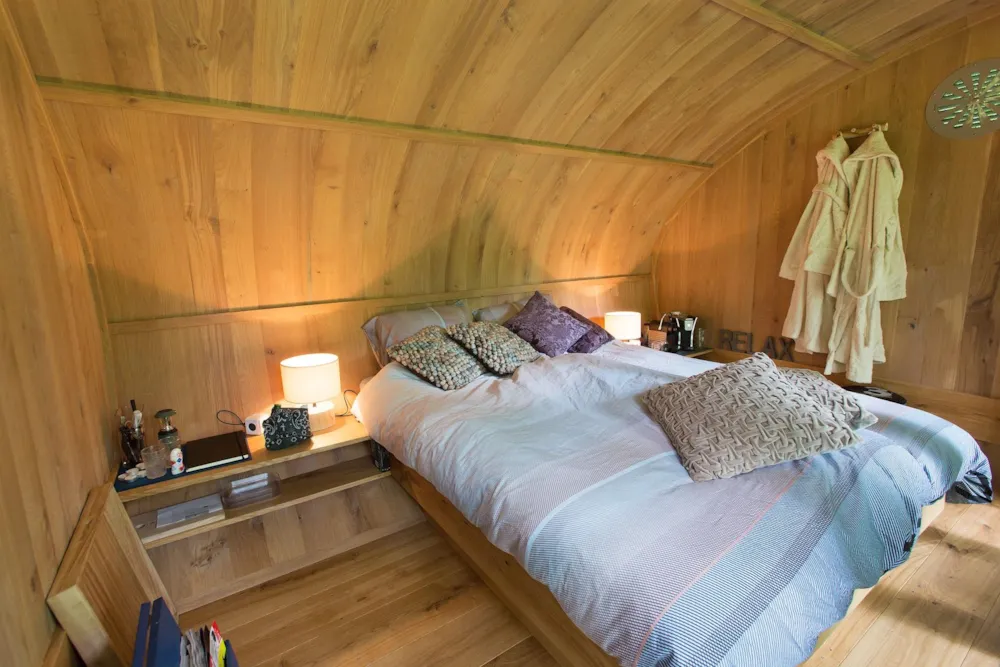 Accommodation - Cabin In The Trees Suite - Buytenplaets Suydersee