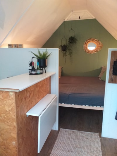 Hiker cabines — 7