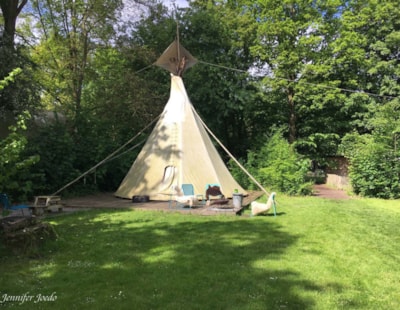 Tipi tent — 1