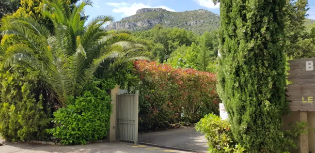 Camping Les Cent Chênes - image n°1 - Camping Direct