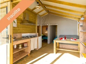Mietunterkunft - Holzhütte Luxe (2 Zimmer) - 5. Person (Kind Unter 10 Jahren) - Camping Les Cent Chênes