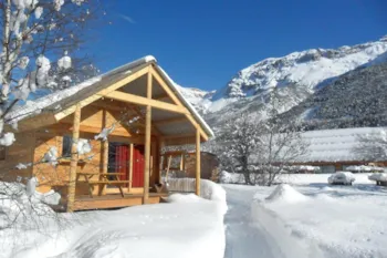 Les Chalets Huttopia de Vallouise - MyCamping