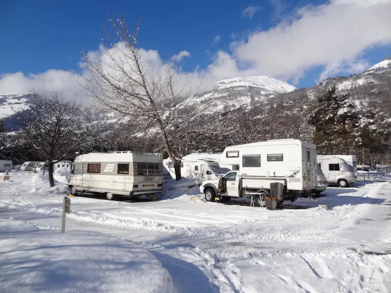 Emplacement Camping-Car Avec Electricité