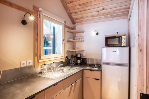 Accommodation - Wooden Chalet Montana - image n°3 - Les chalets Huttopia de Bourg-St-Maurice