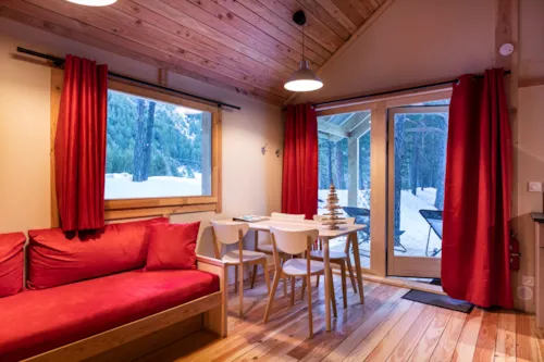 Accommodation - Wooden Chalet Montana - image n°8 - Les chalets Huttopia de Bourg-St-Maurice