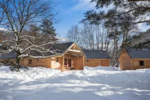 Locatif - Wooden Chalet Montana - Les chalets Huttopia de Bourg-St-Maurice