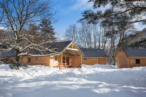 Accommodation - Wooden Chalet Montana - image n°1 - Les chalets Huttopia de Bourg-St-Maurice