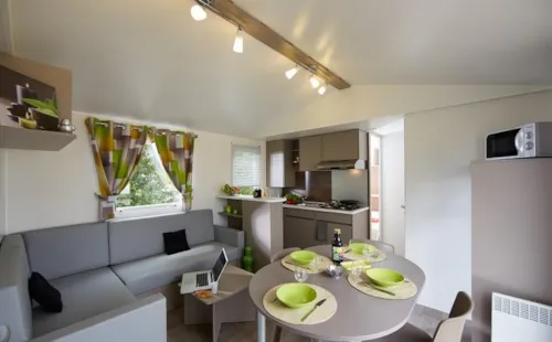 Mietunterkunft - Mobilheim 33M² - 3 Schlafzimmer - image n°3 - Camping L'Ardéchois
