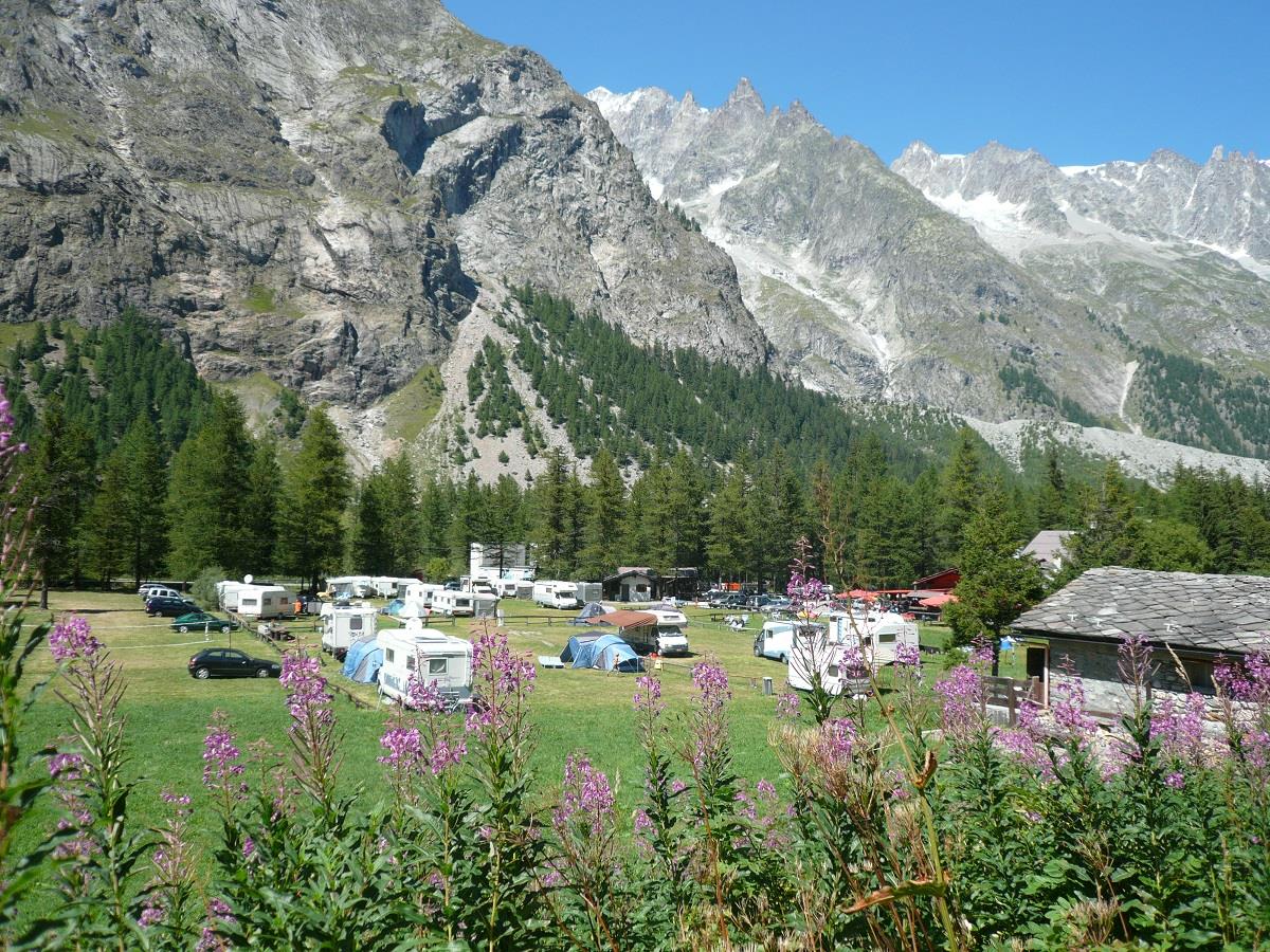 Establishment Camping Aiguille Noire - Courmayeur (Ao)