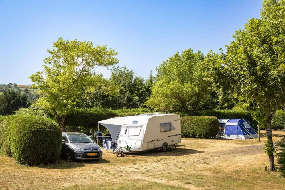 Emplacement - Forfait Nature, Sans Électricité - Camping de Tauves