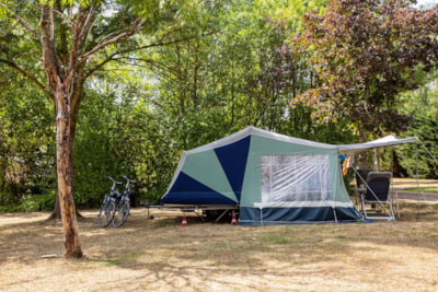 Cyclo/Hiking Stop: no vehicle or electricity