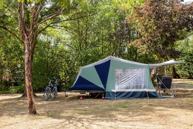 Paket-Tropfen-Fahrt / Wanderung: 1 Zelt, 1 Fahrrad oder Motorrad