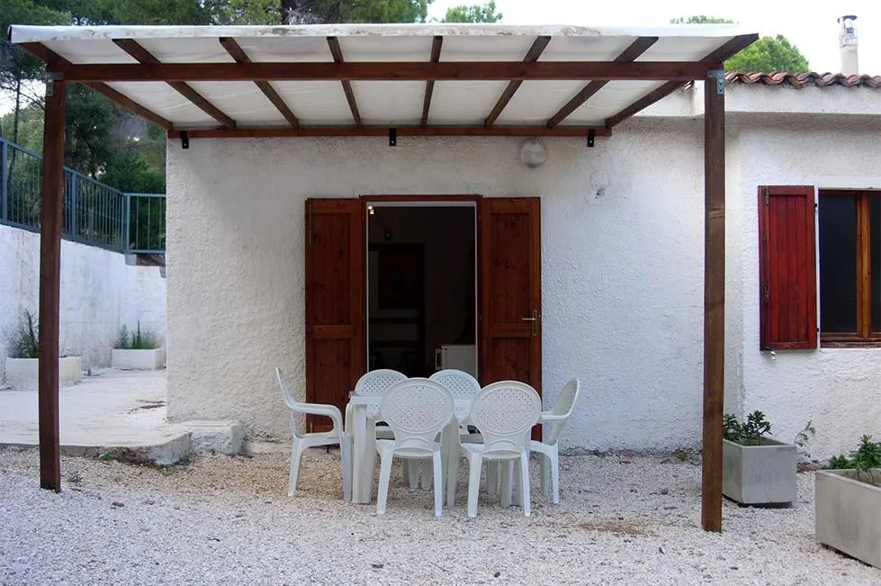 Accommodation - Brickwork Bungalow 2+2 - Calapineta Villaggio Camping