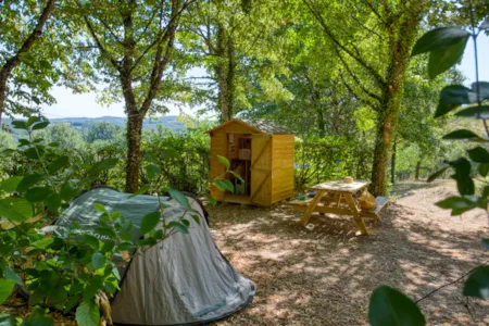 Pitch - Equipped Pitch - Camping La Roussie