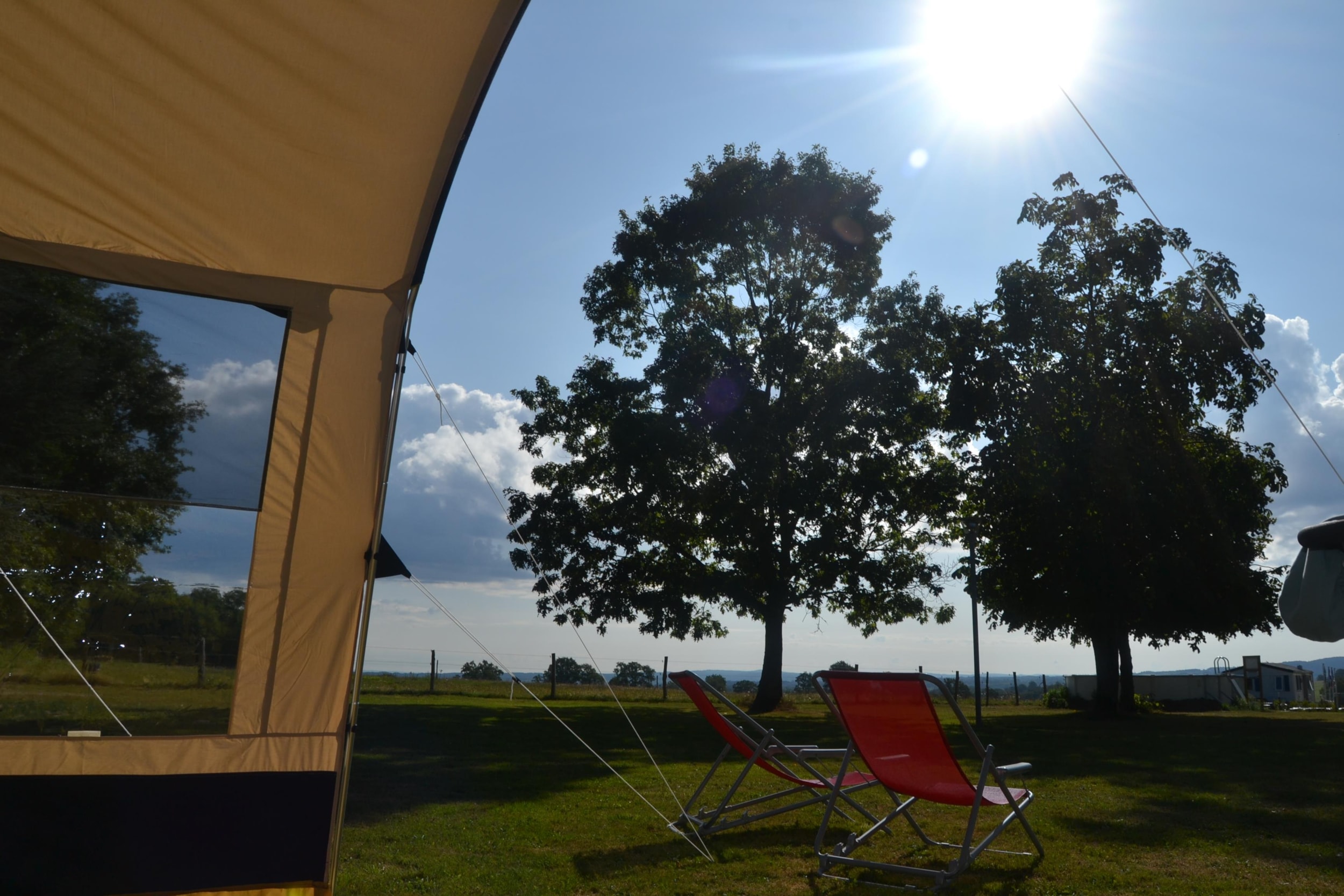 Camping Dun-le-Palestel — Photo 1