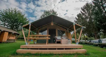 Accommodation - Safarilodge Compact Papillon - Camping Dun-le-Palestel