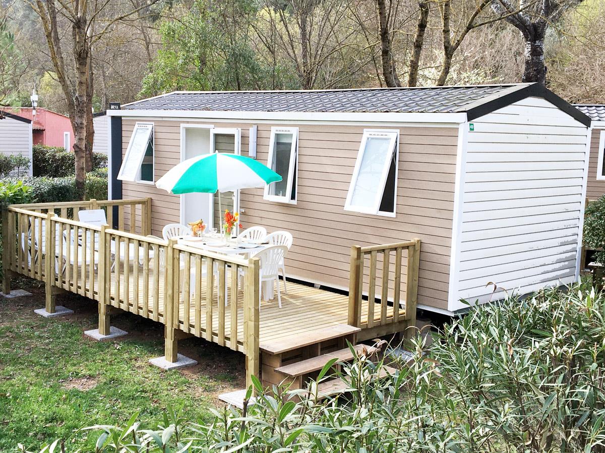 Location - Mobil-Home Confort 2 Chambres 24M² + Climatisation + Tv + Wifi + Terrasse - Camping Les Tomasses