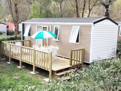 Comfort mobile home with 2 bedrooms, 24 m² + air conditioning + TV + Wi-Fi + terrace