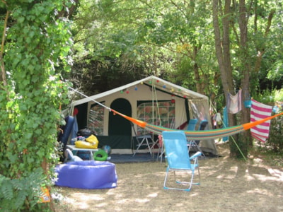 Flower Camping les Tomasses